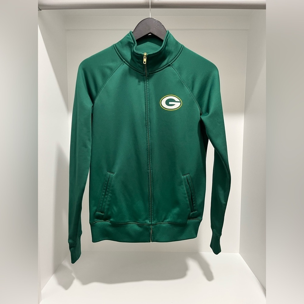 Pink Victoria’s Secret NFL Green Bay Packers ZIP Up Jacket size Small